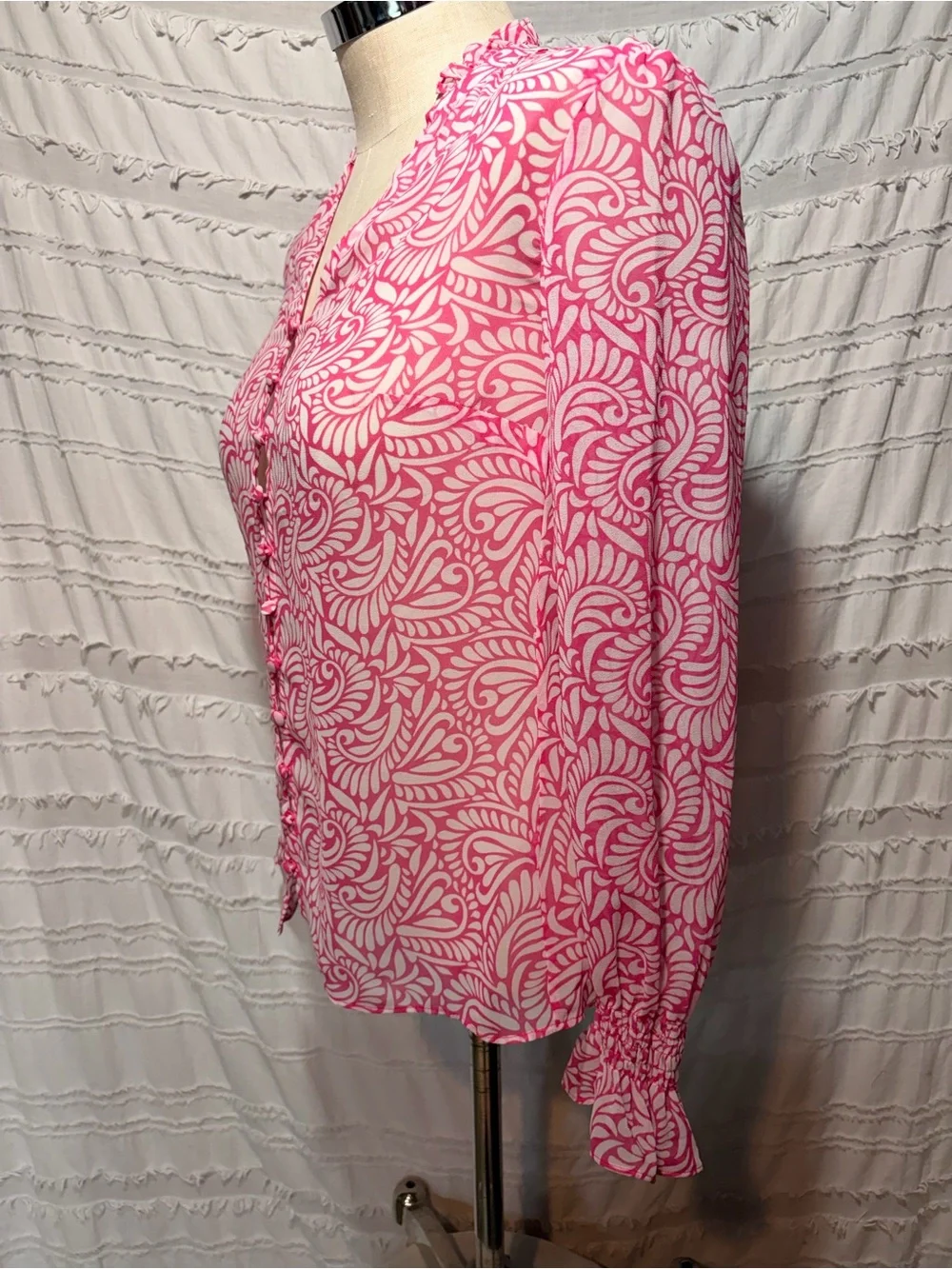 Boden Evangeline Blouse, ruffled collar. *Flaw